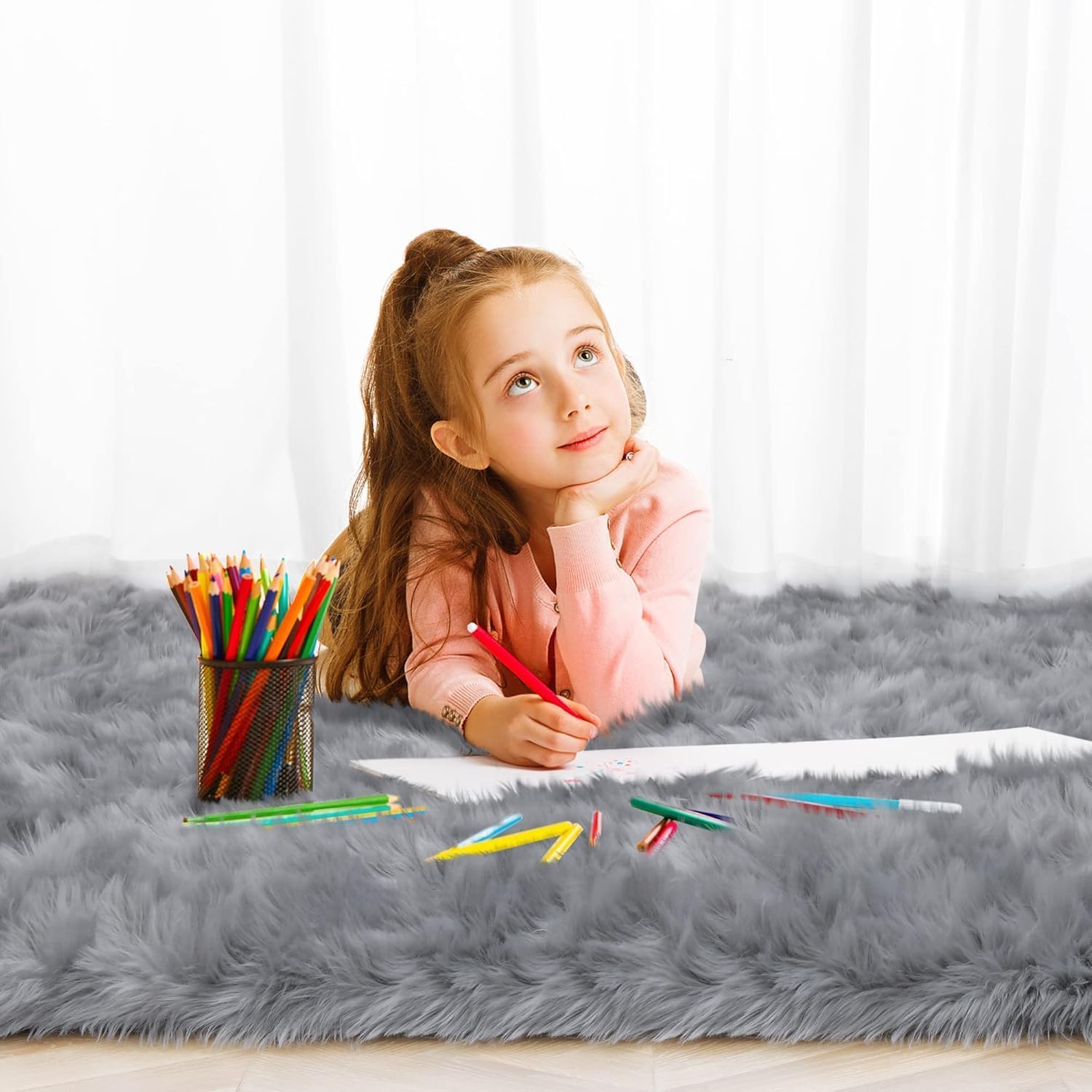 UCRAVO Grey Soft Faux Fur Area Rug | Fluffy Shaggy Carpet for Bedroom & Living Room | Plush Decorative Floor Mat | Cozy Washable Non Slip Rug for Kids Room, Sofa Side & Home Interior Decoration