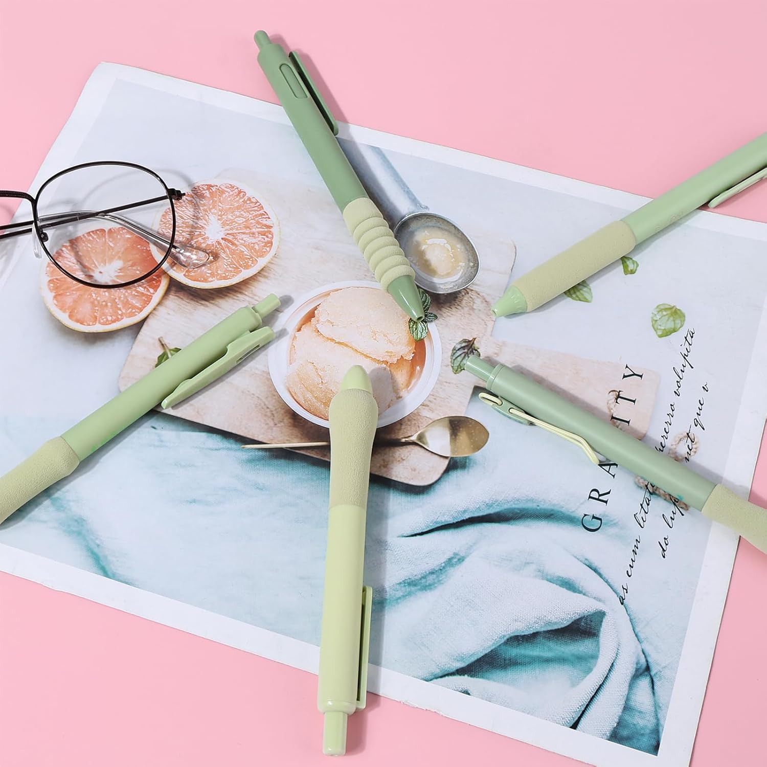 UCRAVO Green Tea 5 Pcs Gel Retractable Quick Dry Blue Ink 0.5mm Fine Point Aesthetic Stuff Ink Comfort Grip Smooth Writing Journaling Note Taking Pens Bulk Pens School Office Supplies Green