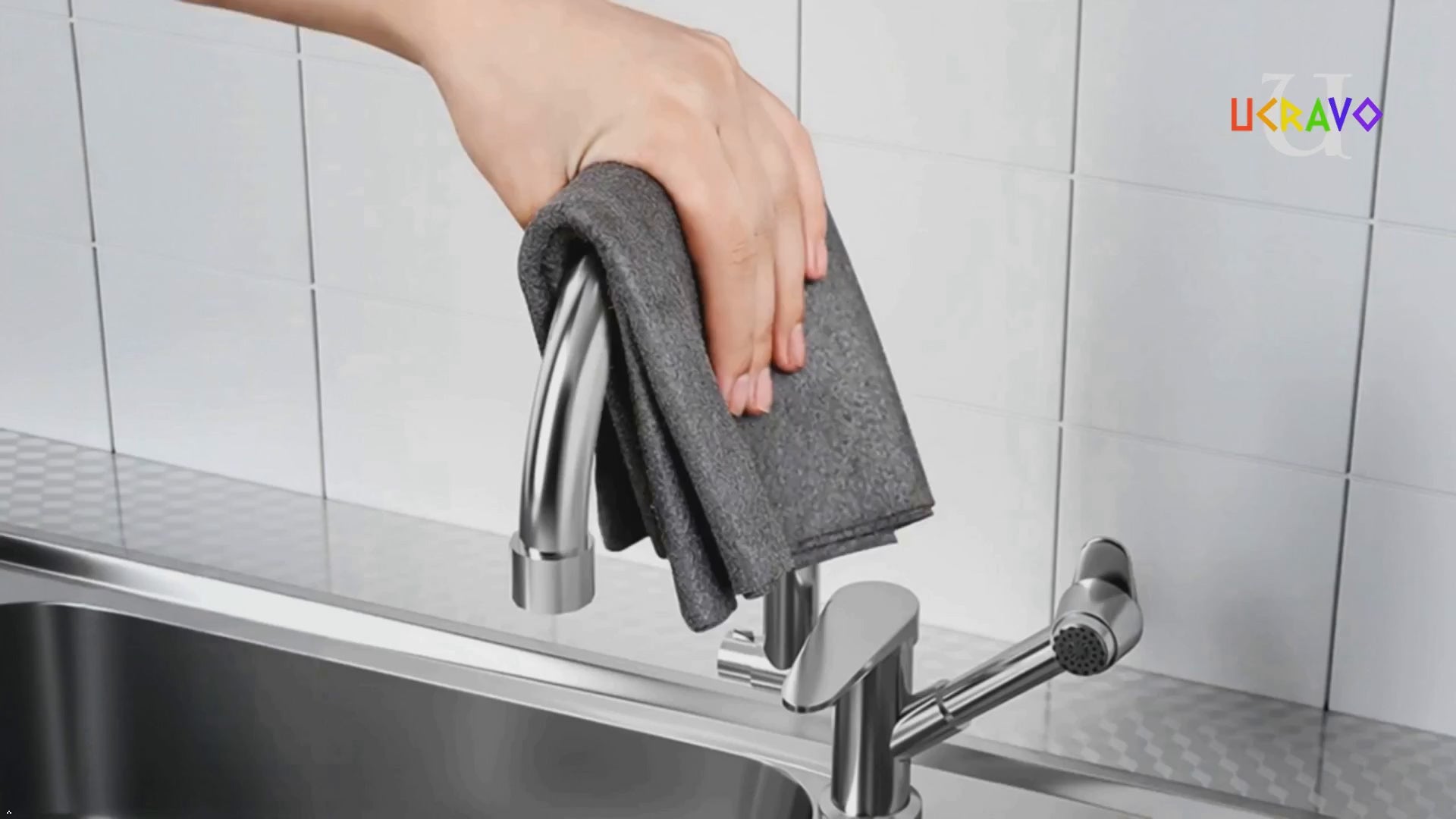 Load video: UCRAVO 3Pc Ultra Absorbent Magic Cleaning Cloth 30x30CM Reusable Microfiber Towel for Kitchen,Car,Window &amp; Glass Thick Lint-Free,Streak-Free Miracle Rag for Home,Mirror, &amp; Multi-Surface Cleaning